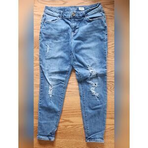 33 Maurices Jeans-Distressed Destroyed Light Blue Women's Denim Skinny Jeggings